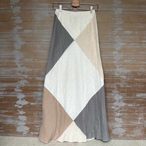 VRG Girl NWT Valencia Bias Cut 100% Linen Maxi Skirt Minimalist Neutral Womens 6 - Picture 2 of 7